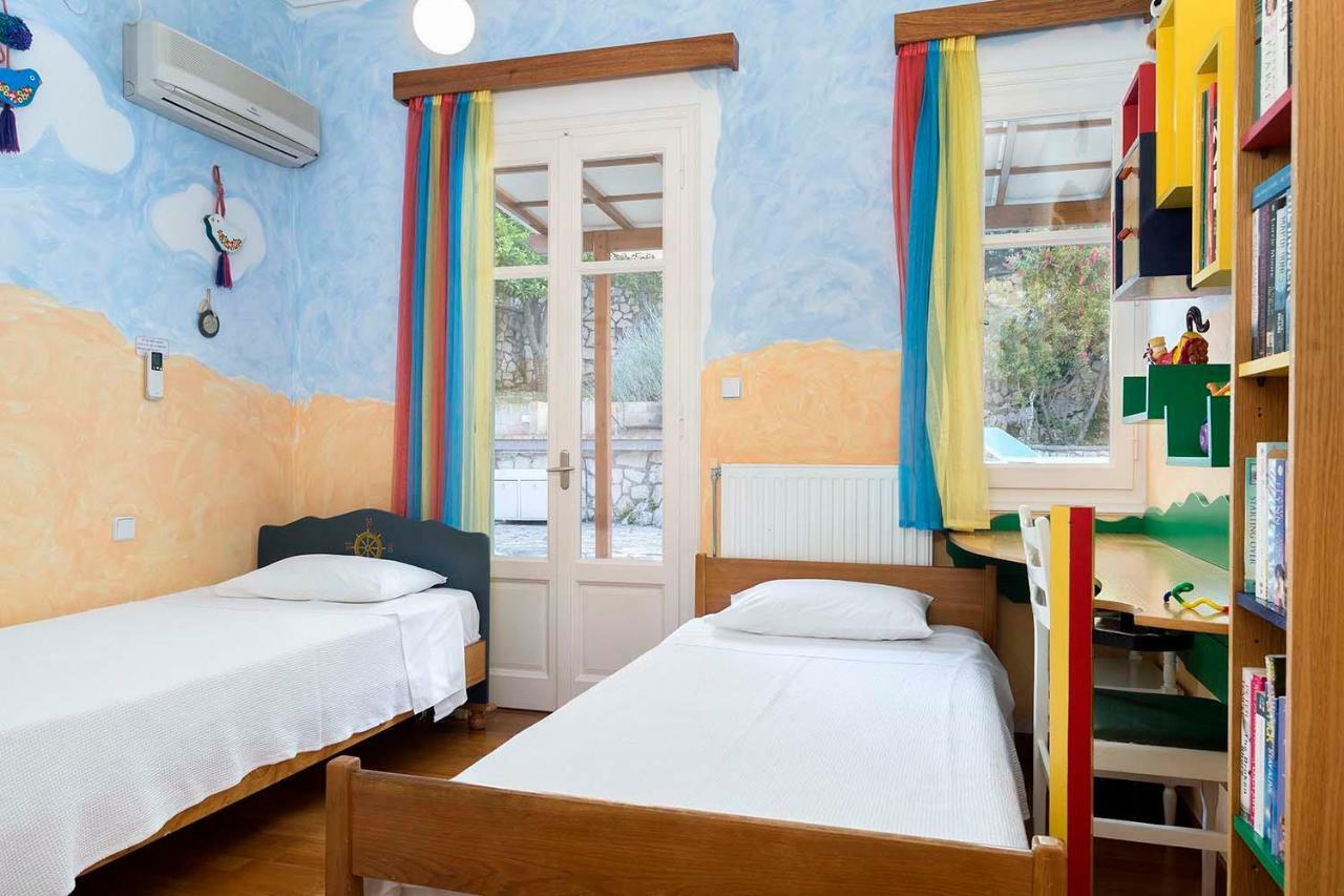 ואטי Yellow House Ithaca מראה חיצוני תמונה